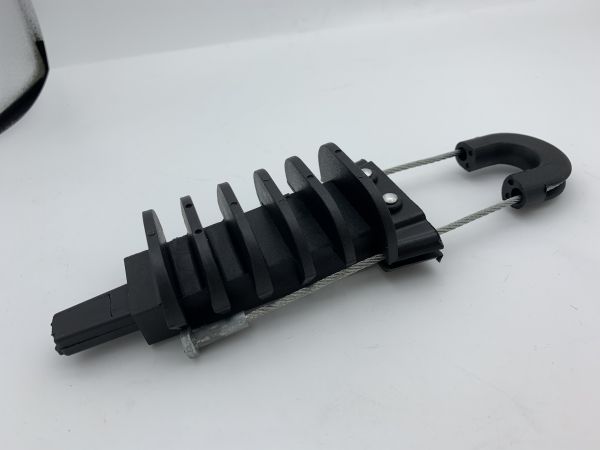 Fiber optic cable tension clamp 